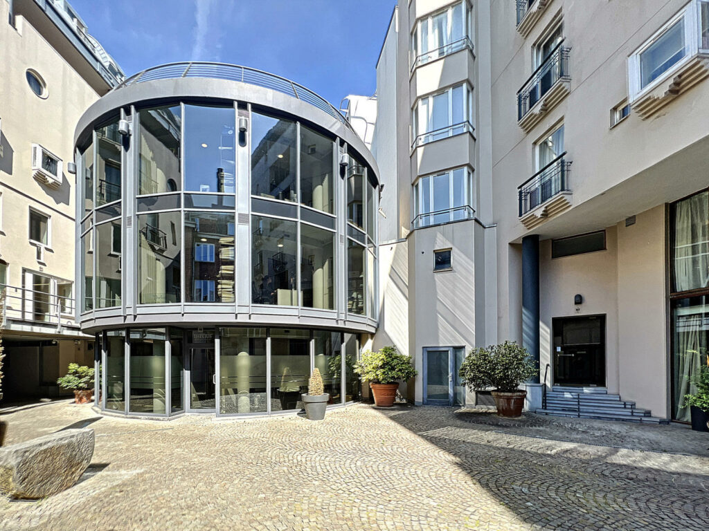 956b984009b846189624460367f99207