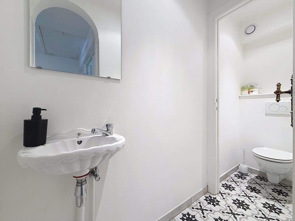 32e139355d96436e93e2070929c266fb