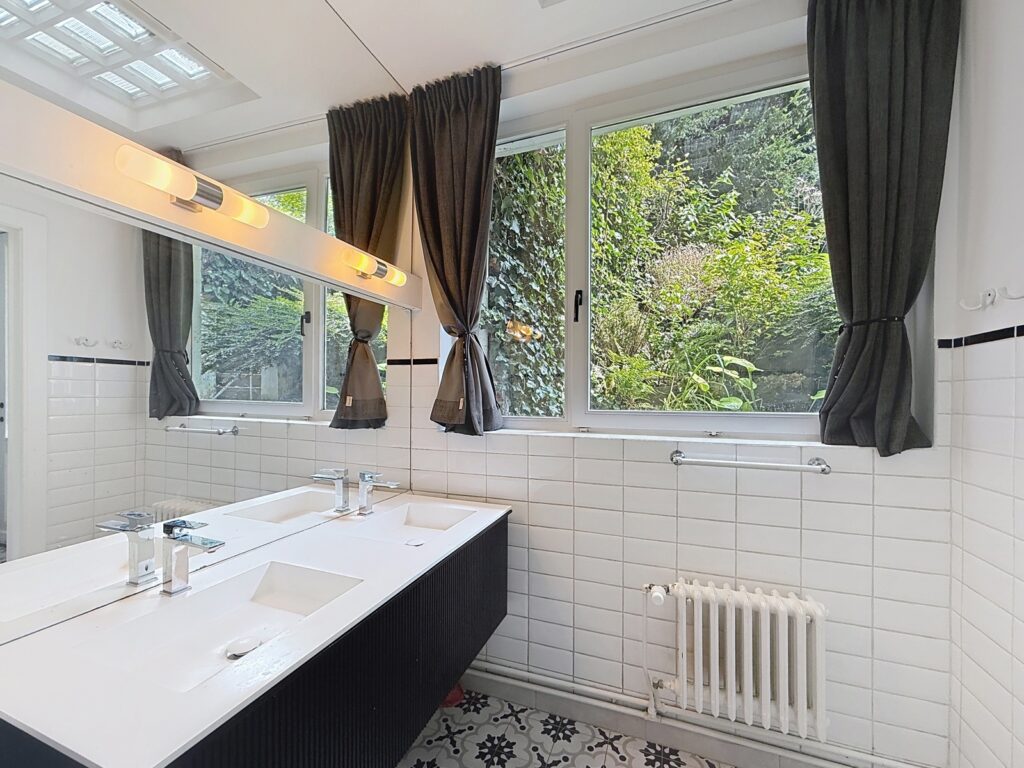 41bb9dd9bec5431c87b20de6029d8853