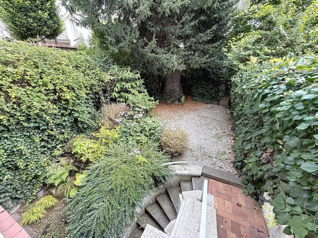 7951f58996e744a489b74320a3c4658a