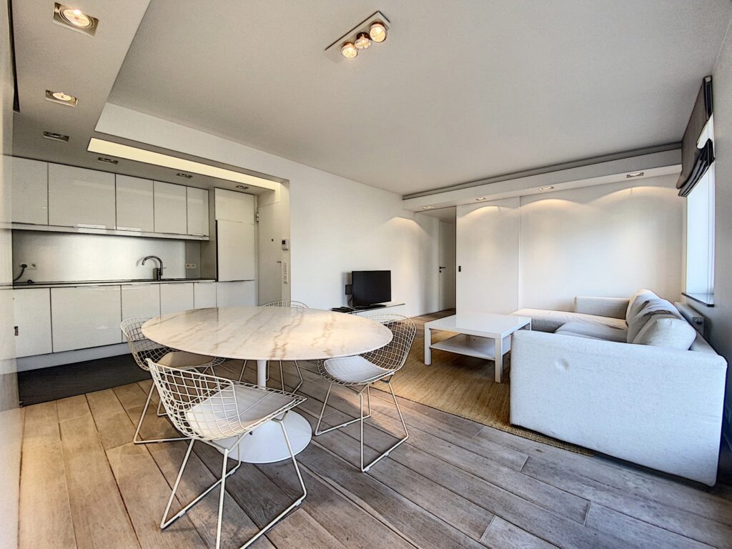 16c265b737a44a568b03ff3007c2a0f4