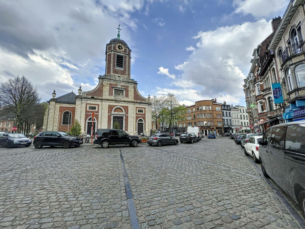 1d94daf5b0f546599cc213a3dc4a4a5e