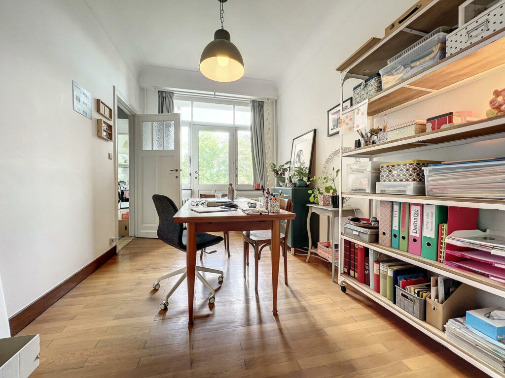 3a37b22d9324447c95bfe8b15cb9d0b7