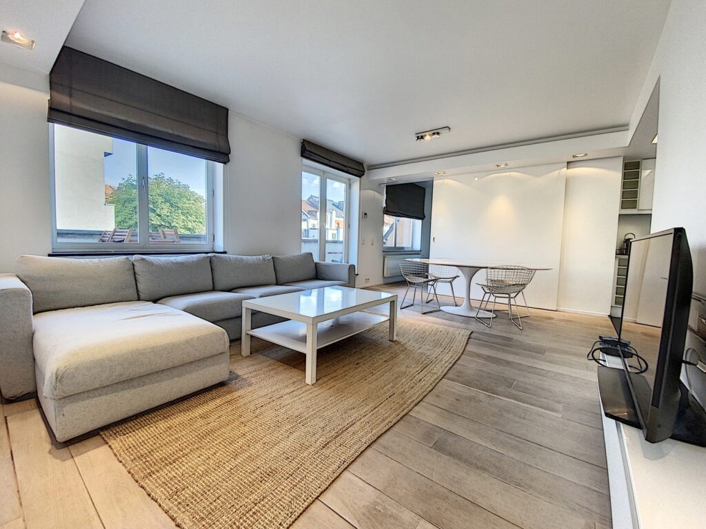 3ac8f7eb03dc4b3db612a7cbc2c8231b