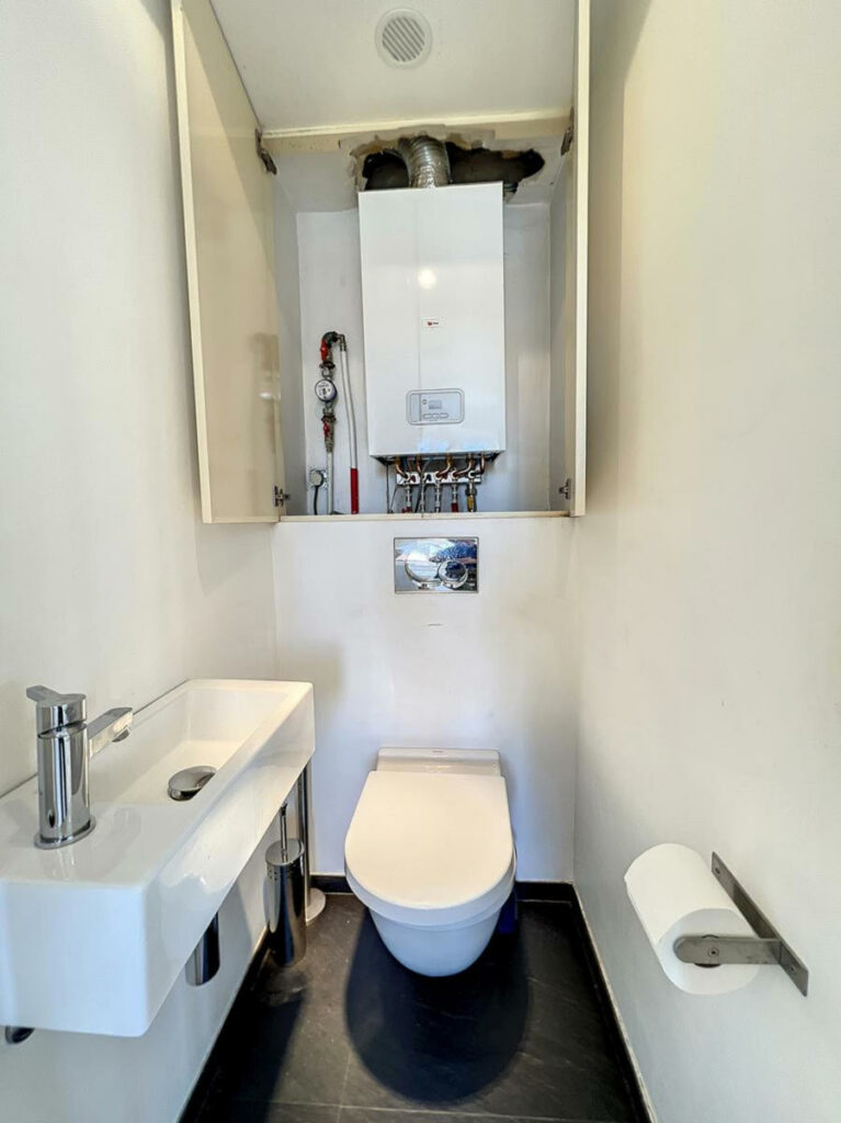 5fbb2b42fbab4bfd9196cce5df1f2ee9