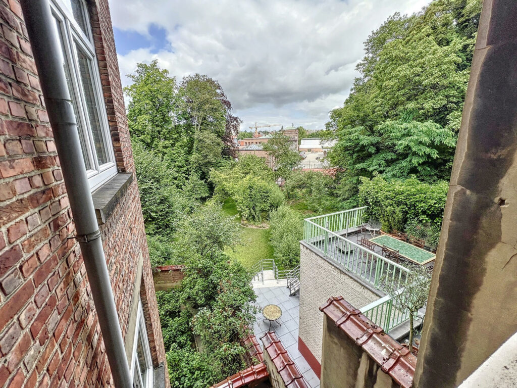 6646125c0d194f0bb4975059508d469f