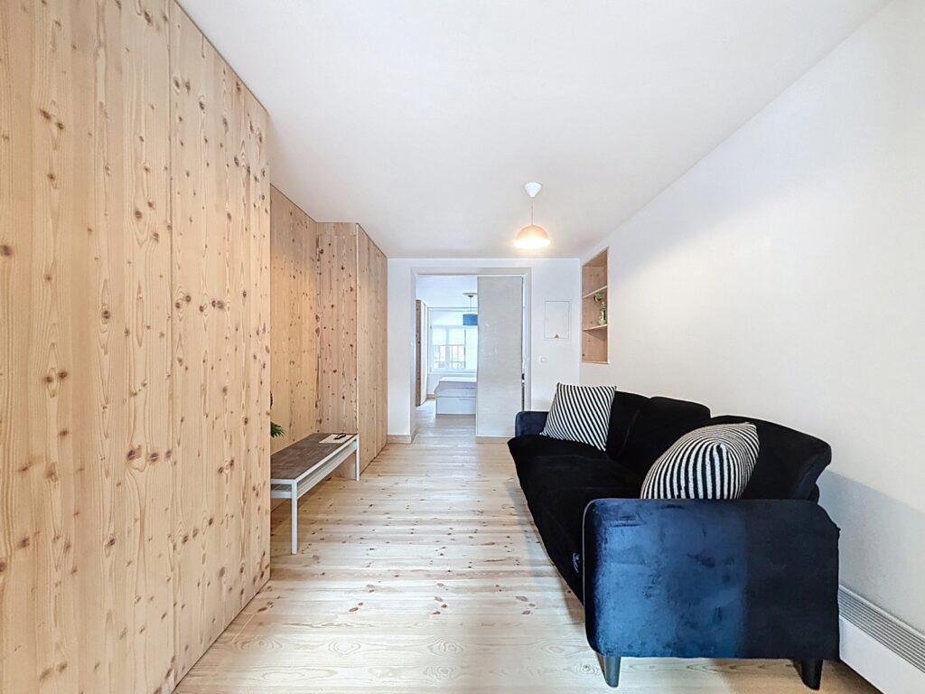 860919e1d907471491329145f209e193