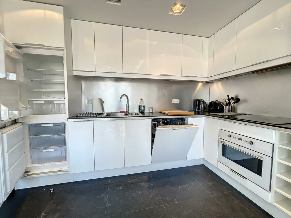 9ee7e0688c8c495d97dd9e294d0718eb