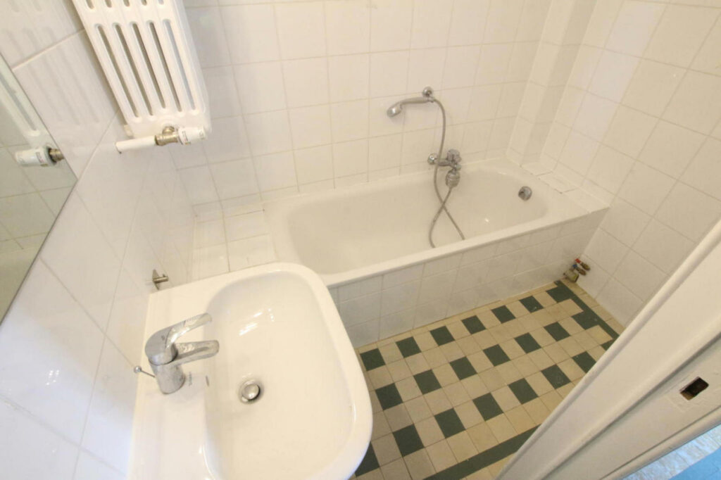 af6d53d8be6e4d23b21931b1c5015354