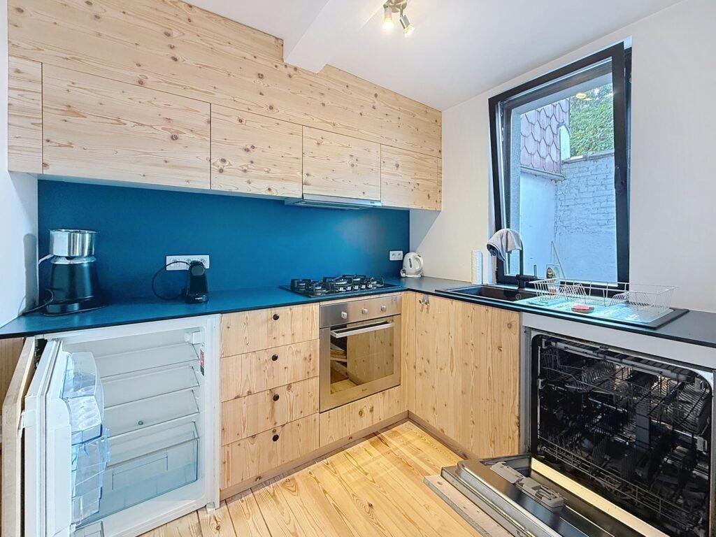 c8d687fc989b4f0d989d096426c7b8b1