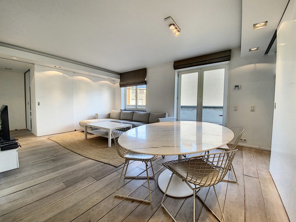 dbf3fa0b3cc449178633ee5f3d8a5990