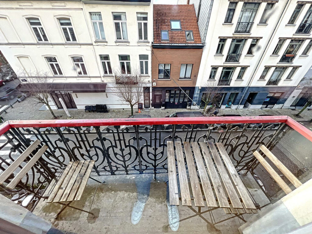 8b2bffbc7c59405aa7c32e14467397b3