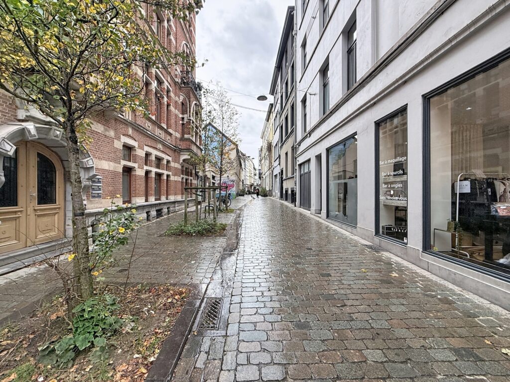 74a48cc305444e11a784e602ce3f3710