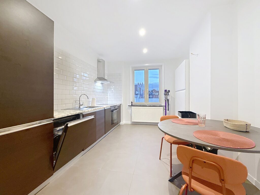 a1de43825944482cbaf7290adfcc9a21