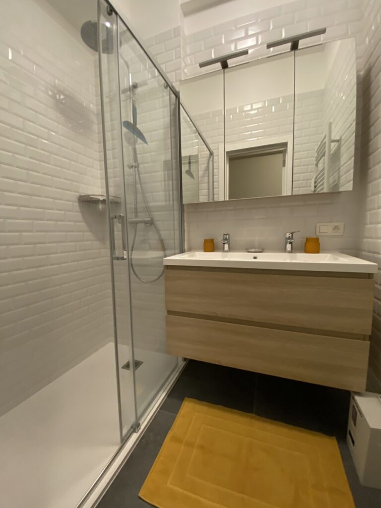 01c860b5e7b64021a8684c61efbed8e1