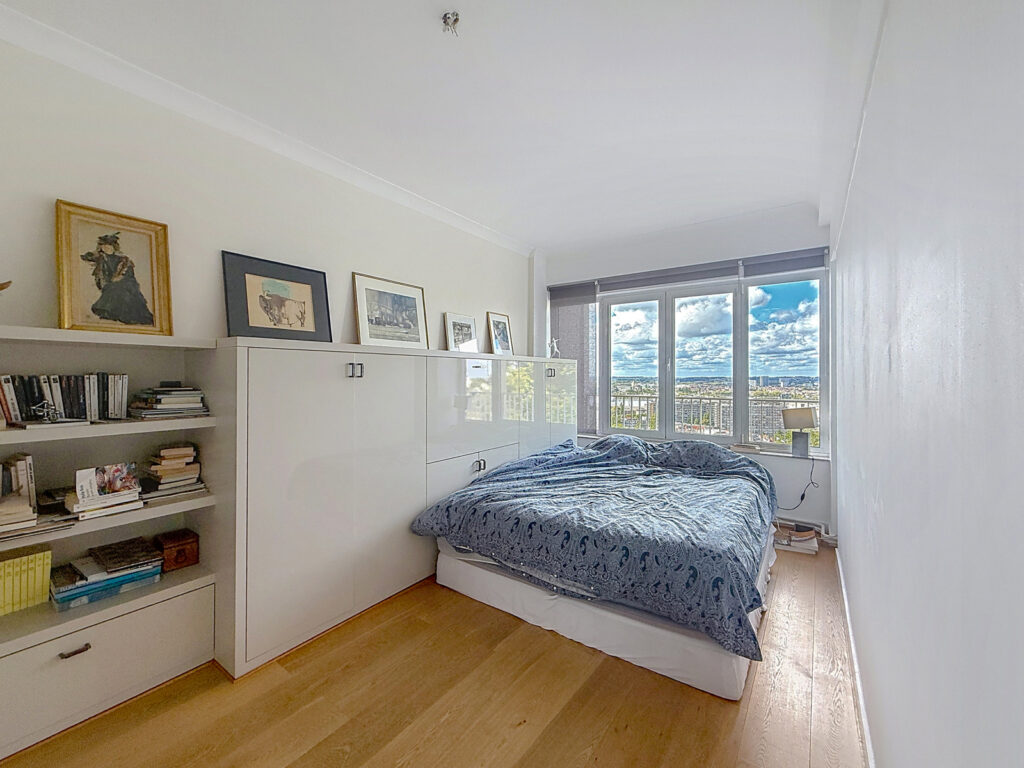 2e1fb74fc8a3480ca6dc3da4feb79d00