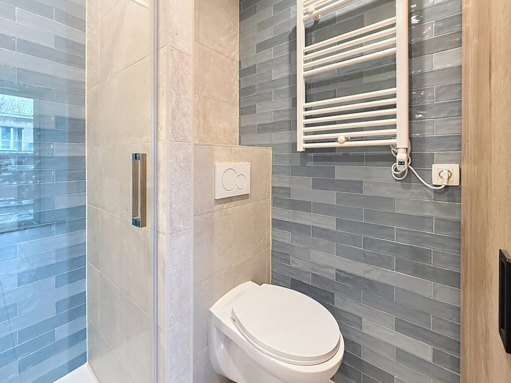 30b886d0017943ccb13114102fdde3e5