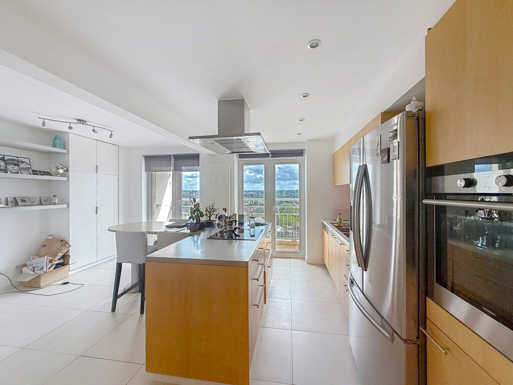 3156ed2639854ff2a411af0386cc5e7f