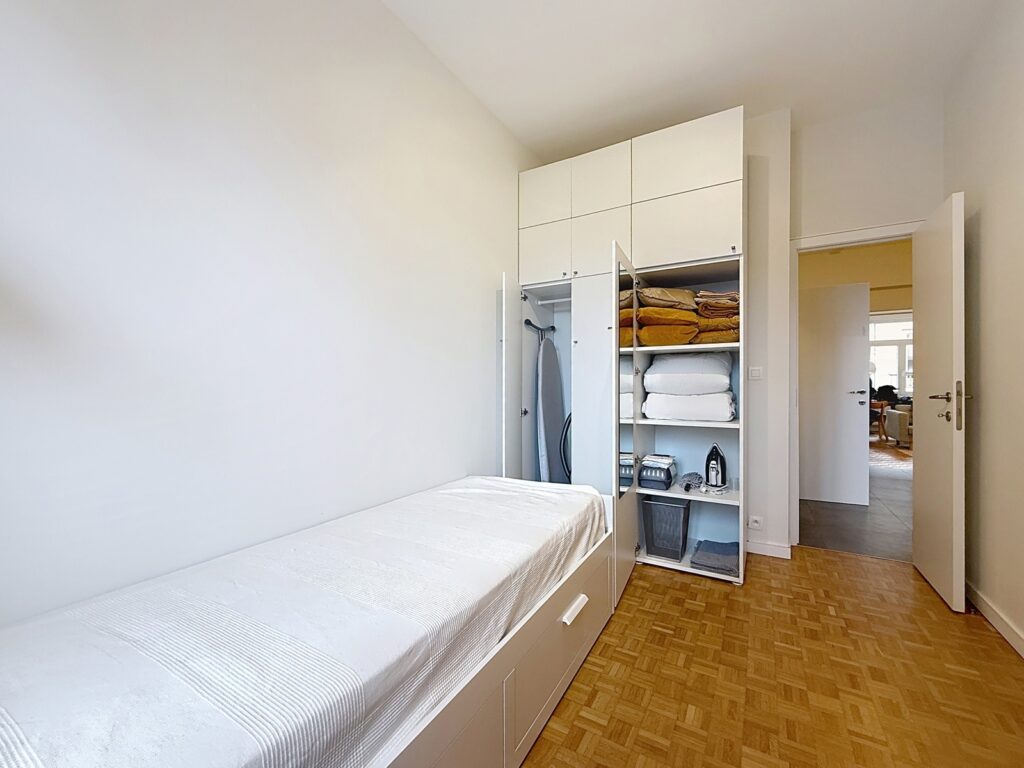 4e785fdc70154486a8509c0a784c18b8