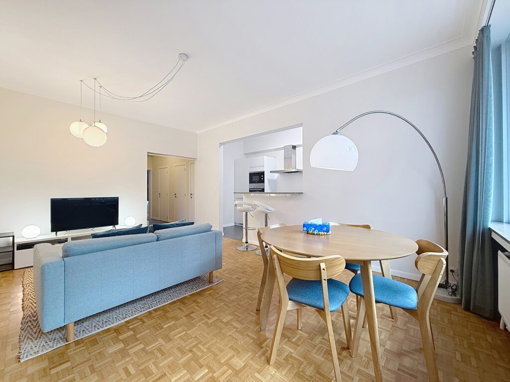 5f0c71ce602d4a40aa305cc008d2fac8