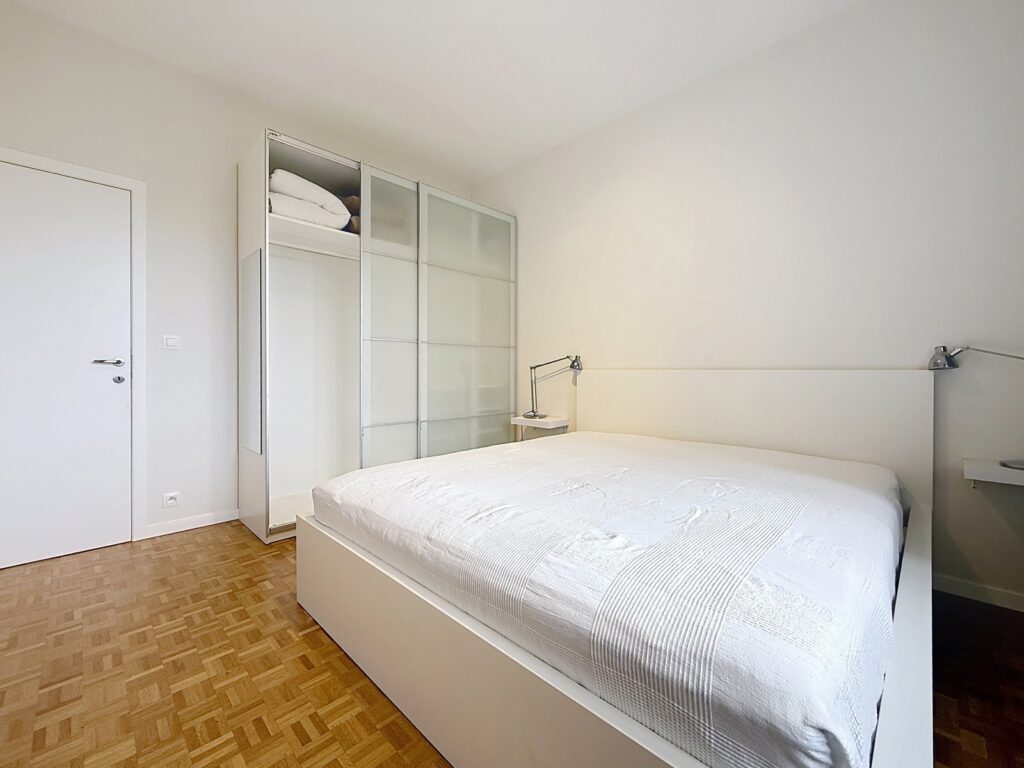 649f64e35a604de49465b6bb61264105