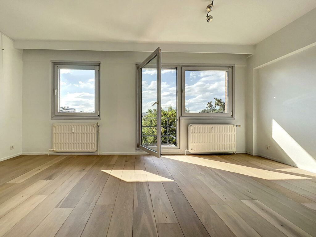 6af3a7f9e59142ee978a75c116bb49fa