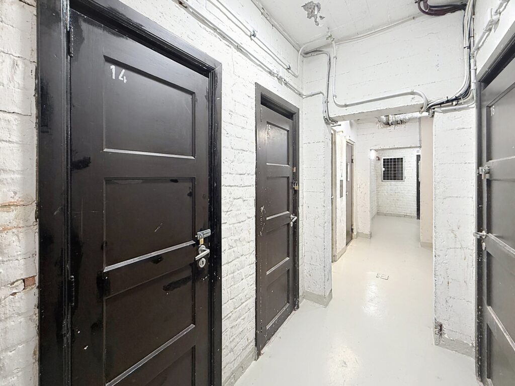 b6b08e2d70f1402492dc93dfc9080bb8