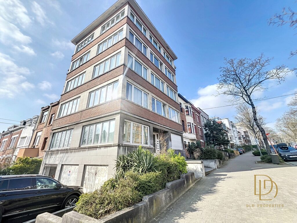 c3e7fa5d125e41dea983e9da1cb3a48b