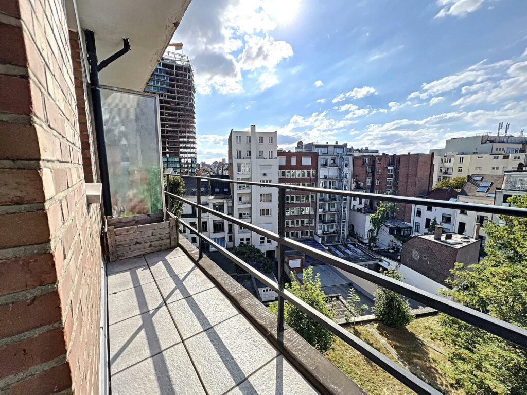 db57f60a2ec3454d8ebe223abcab70e2