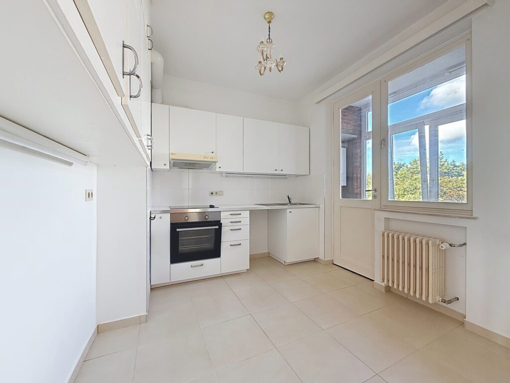 e141aa8d99d94c48b66b24c976544601