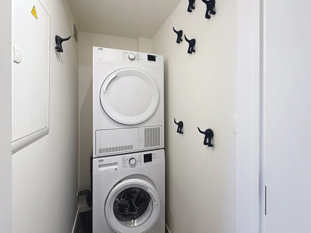 e6a20d9fac694b998444167351033d8d