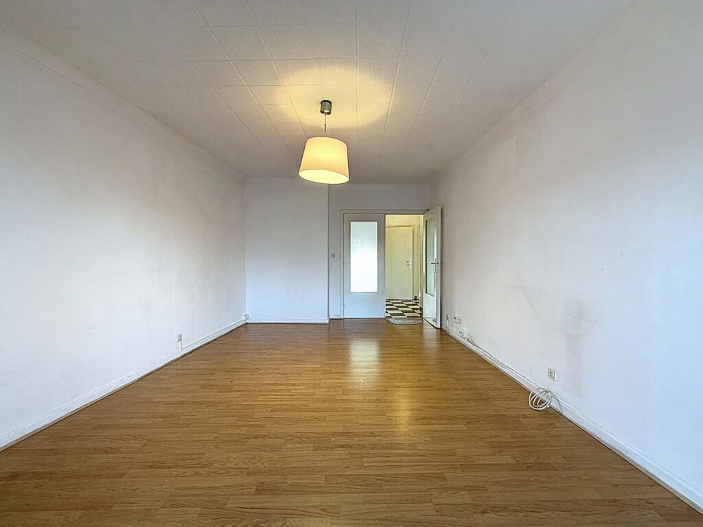 28dc5eb0b71d4f9e846ed428f5c2179a