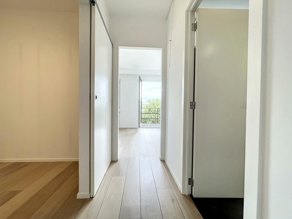 34048b8c9f144b3d8491e94e19f5ce70