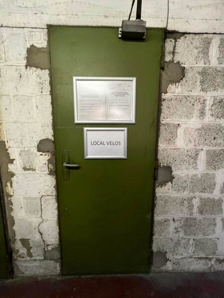 825dc82052054fc6b5fbc89d66e141d3