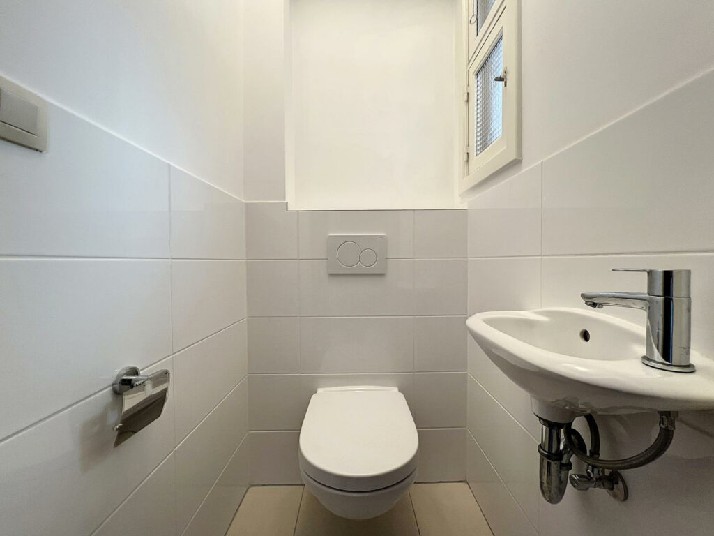 48b23cf30f9049ac9a683f5bb95dc68f