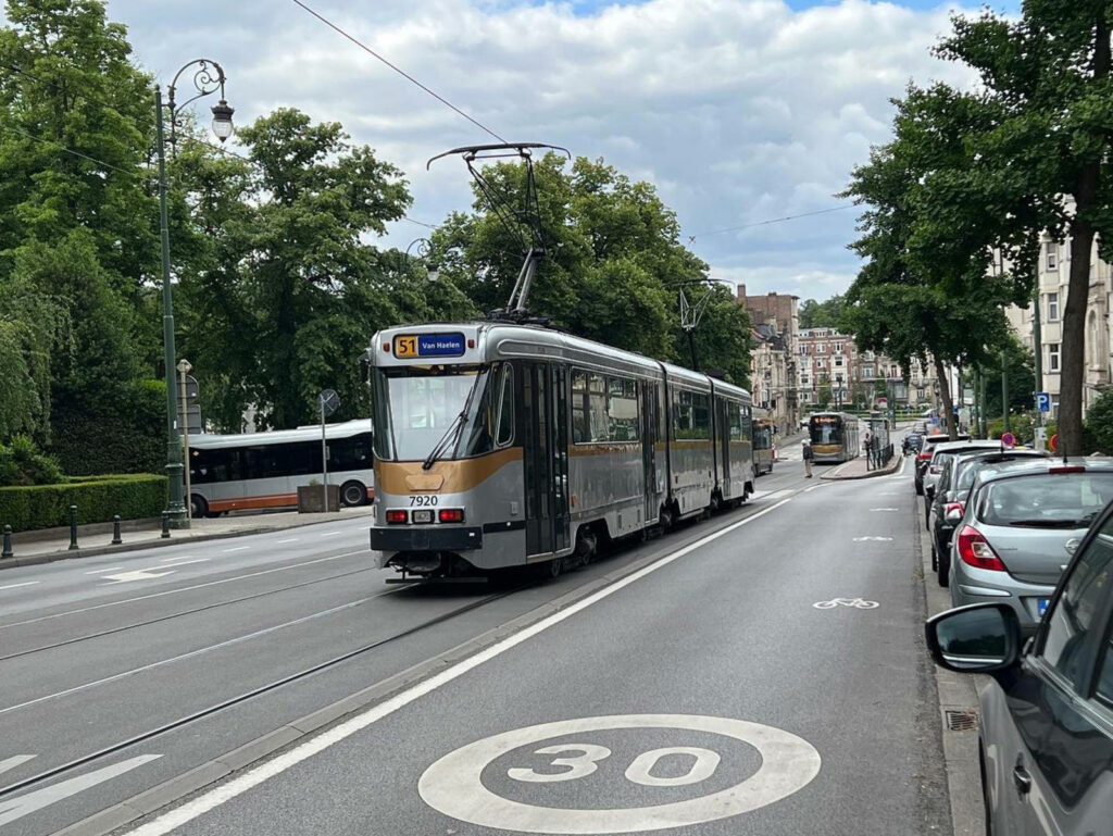 68c52ede6493456e8d3f92557a04fdfb