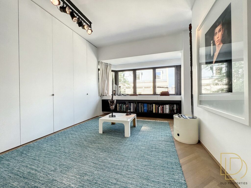 27fe3d19f2c64beb9e4e17e8d2e2d2b2