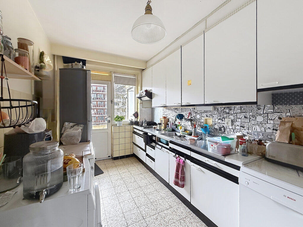 4ab148ba2edd4a1b98218250d3540ee5