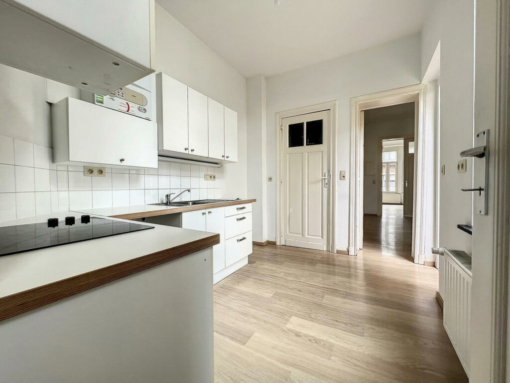 a284da7942d041a293eff6b5439946c2