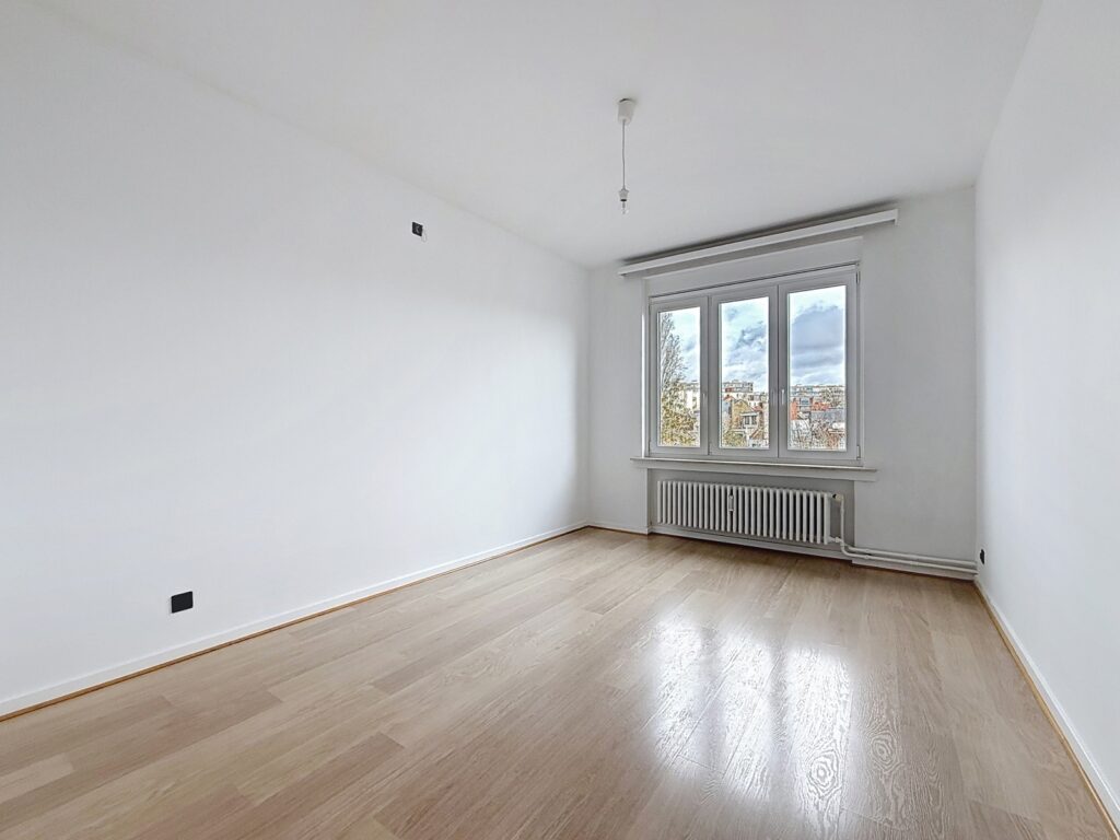 b1afab8676d14d4c9f0382949b92e820