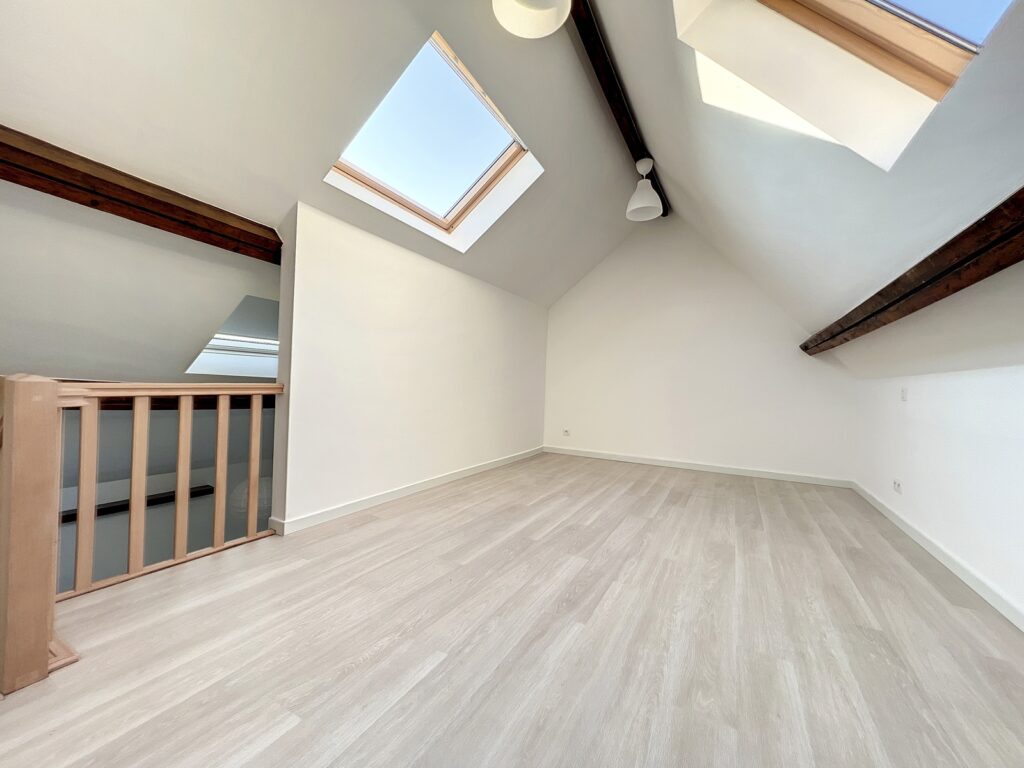 bd3888fb93fd427f91b299ff1c8fa3b3