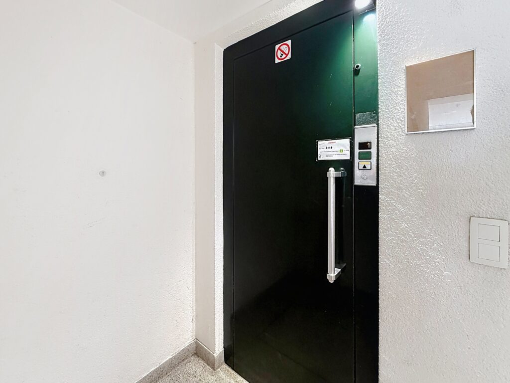 f3c9ddb571204b0ab1f224d8e2201992